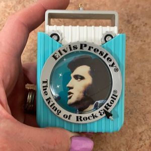 Elvis Ornament with music 